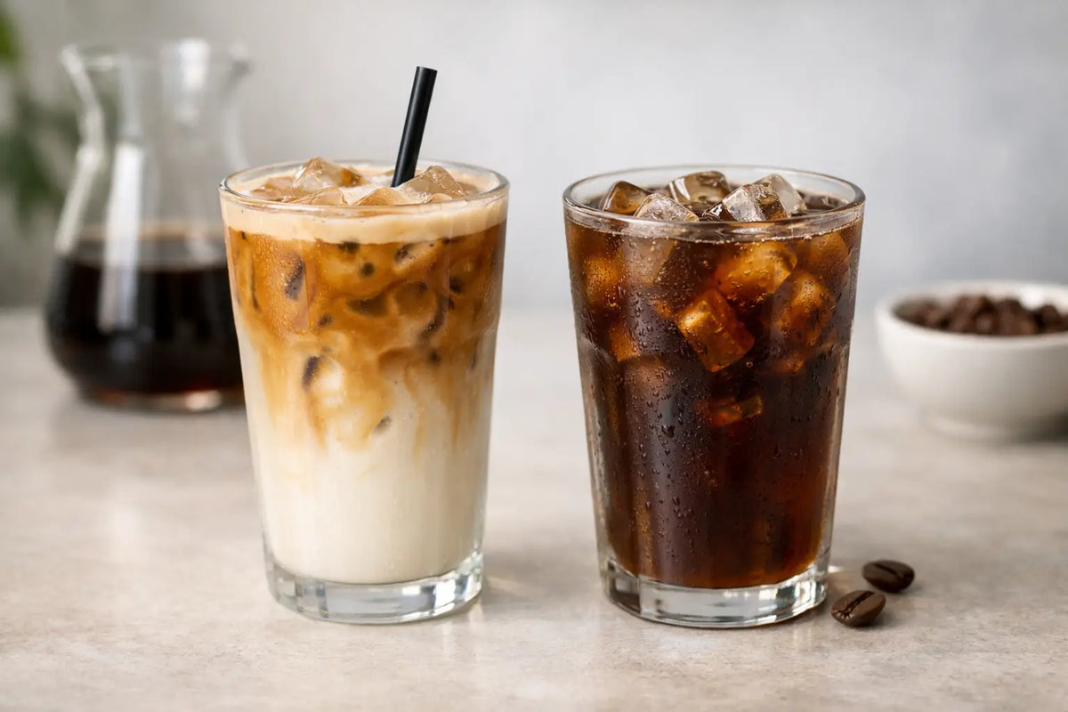 Iced latte vs iskaffe: Hvad er forskellen?